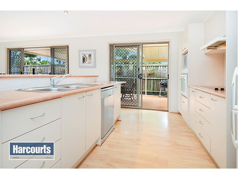 8 Octantis Court, Bridgeman Downs QLD 4035