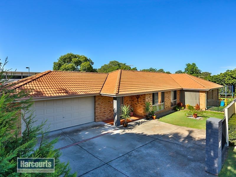 8 Octantis Court, Bridgeman Downs QLD 4035