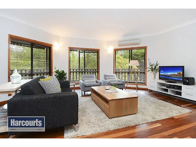 14 Cranwood Court, Ferny Hills QLD 4055