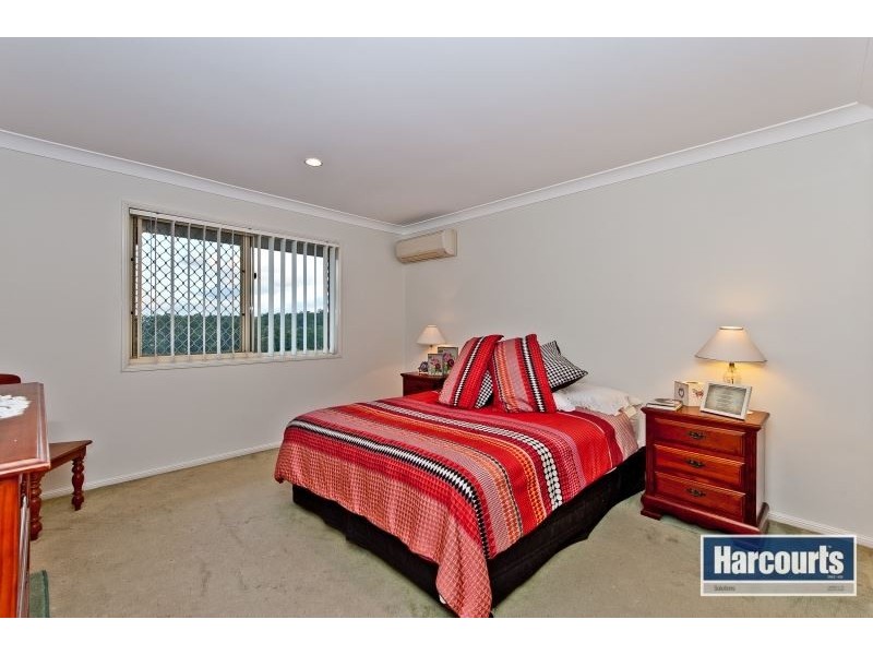 11 Lambertia Court, Albany Creek QLD 4035