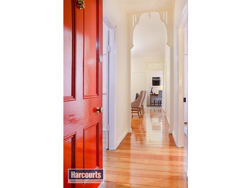 100 Blaker Road, Mitchelton QLD 4053