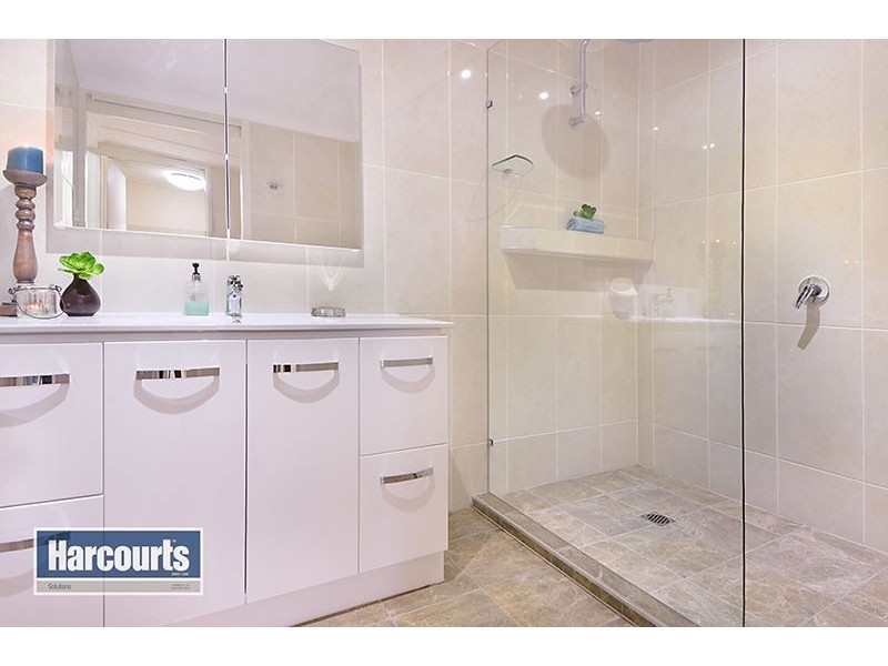 100 Blaker Road, Mitchelton QLD 4053