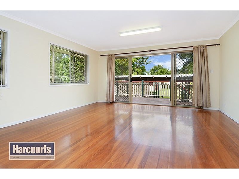 135 Blackwood Street, Mitchelton QLD 4053