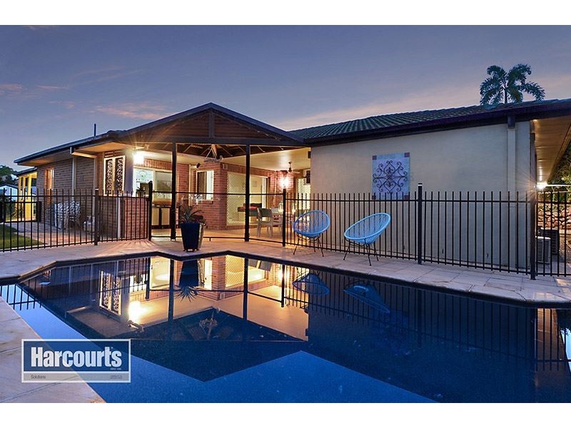 28 Oakmont Crescent, Albany Creek QLD 4035