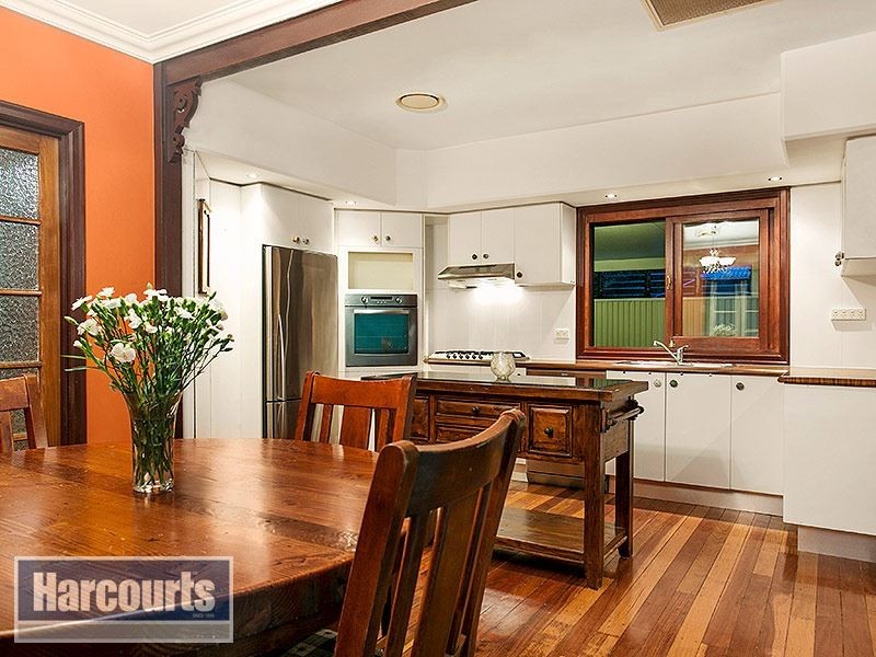 141 Glen Retreat Road, Mitchelton QLD 4053