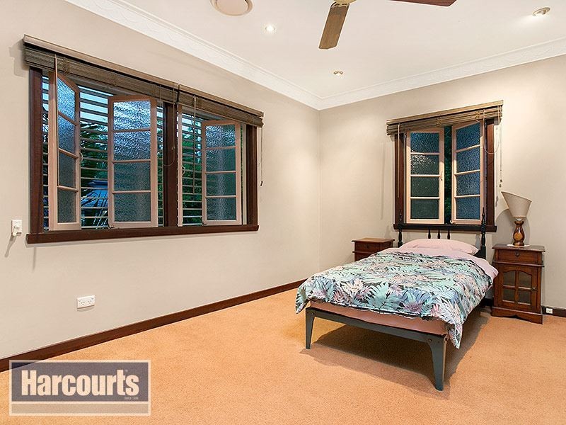 141 Glen Retreat Road, Mitchelton QLD 4053