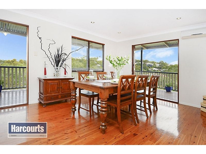 1 Cranwood Court, Ferny Hills QLD 4055