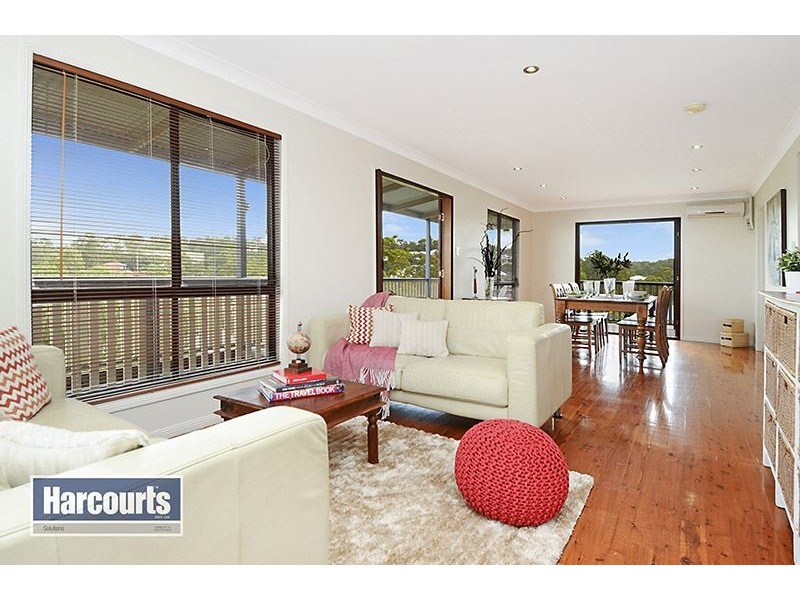 1 Cranwood Court, Ferny Hills QLD 4055