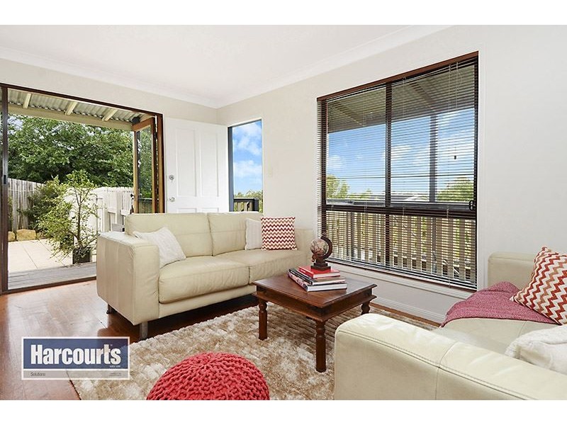 1 Cranwood Court, Ferny Hills QLD 4055