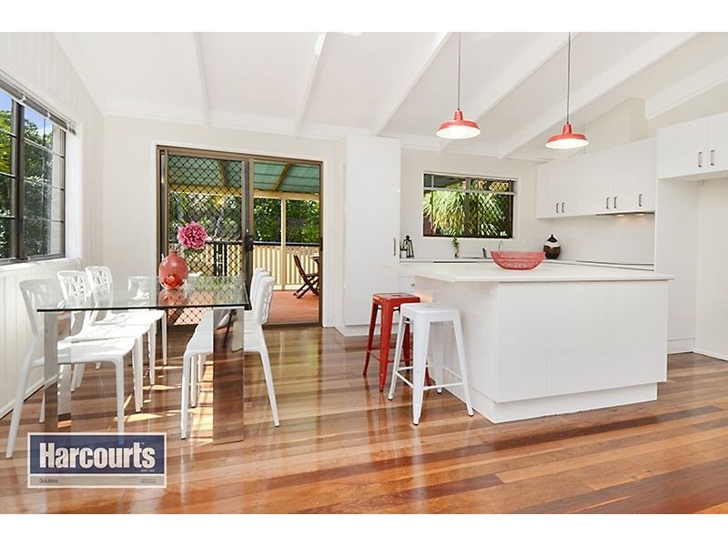 19 Amaroo Avenue, Ferny Hills QLD 4055