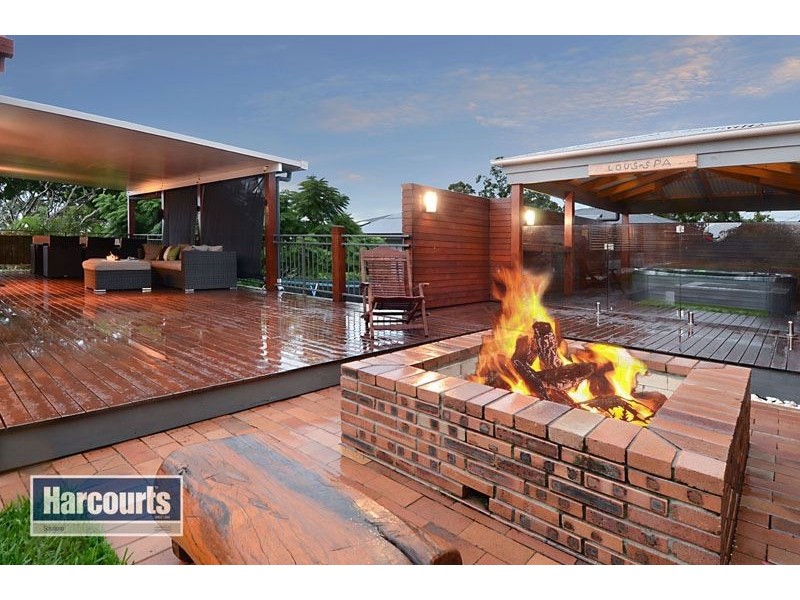 2 Yingally Drive, Arana Hills QLD 4054