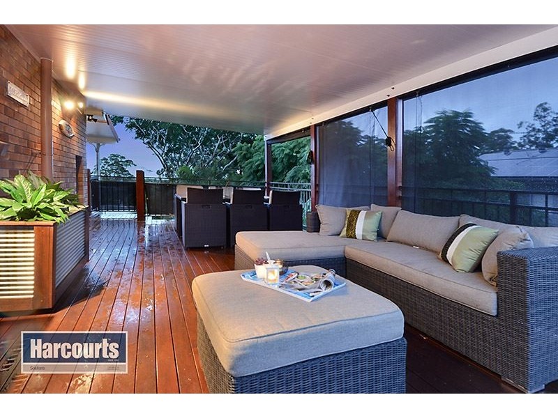 2 Yingally Drive, Arana Hills QLD 4054