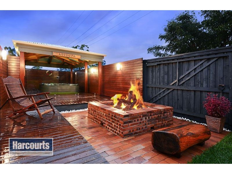 2 Yingally Drive, Arana Hills QLD 4054