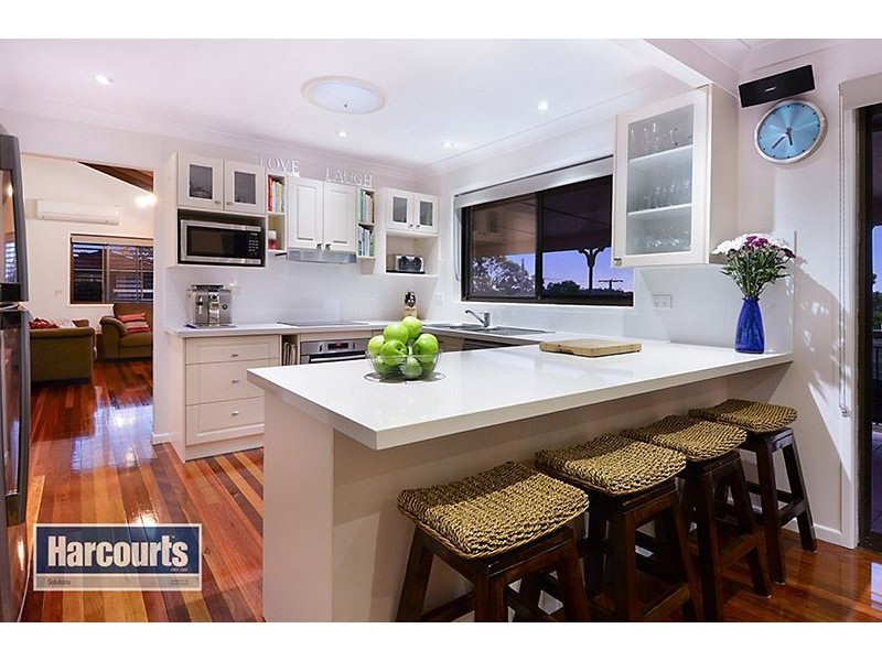 2 Yingally Drive, Arana Hills QLD 4054