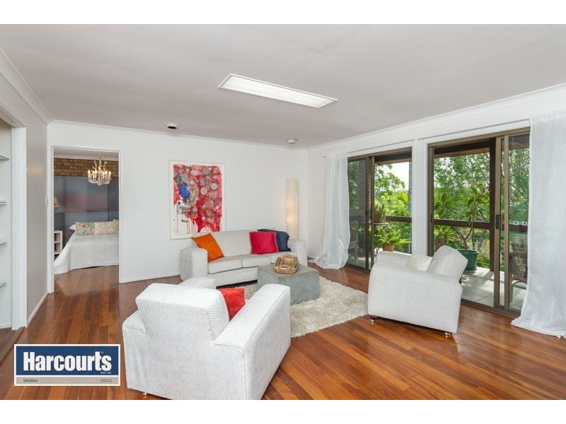 25 Nicholas Street, Mcdowall QLD 4053