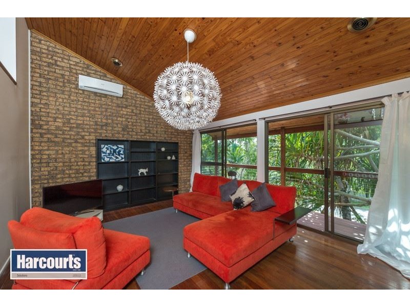 25 Nicholas Street, Mcdowall QLD 4053