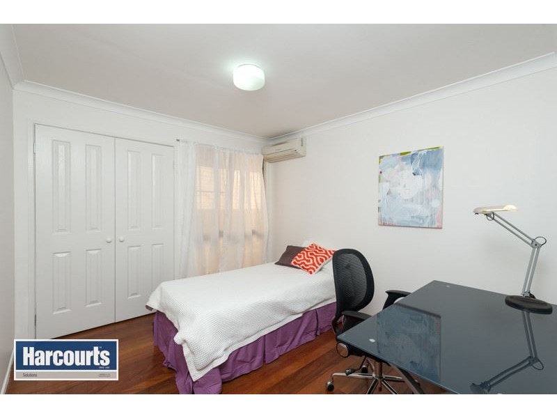 25 Nicholas Street, Mcdowall QLD 4053