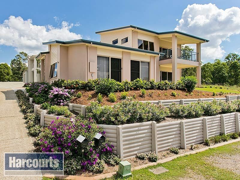 8 Tivoli Place, Ferny Grove QLD 4055