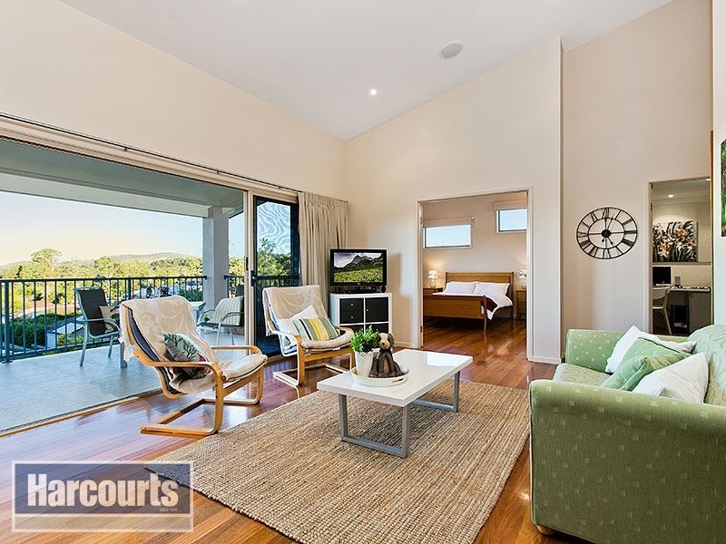 8 Tivoli Place, Ferny Grove QLD 4055