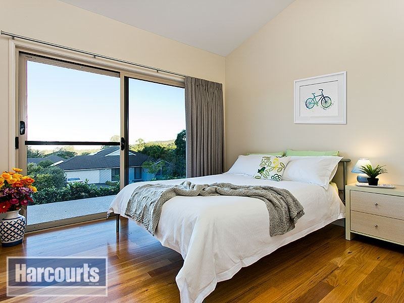 8 Tivoli Place, Ferny Grove QLD 4055