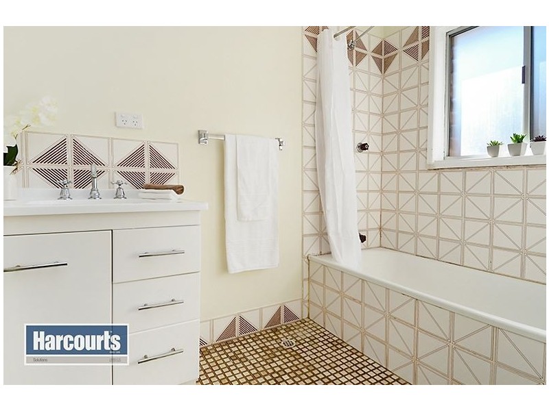 16 Marshall Street, Mitchelton QLD 4053