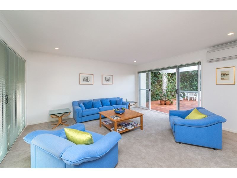 13 Mukurta Street, Chapel Hill QLD 4069