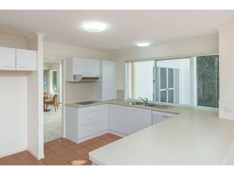 13 Mukurta Street, Chapel Hill QLD 4069