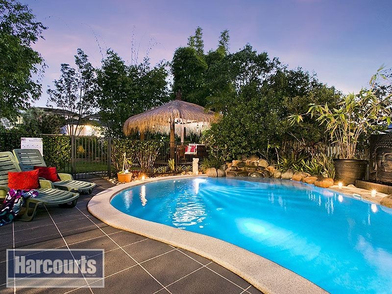 1 Pinehurst Court, Albany Creek QLD 4035