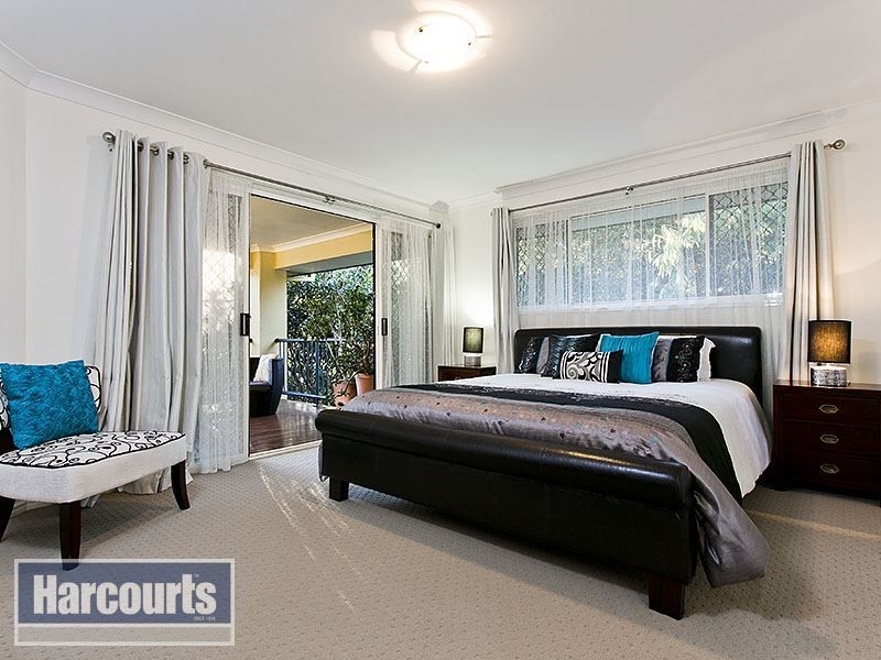 1 Pinehurst Court, Albany Creek QLD 4035