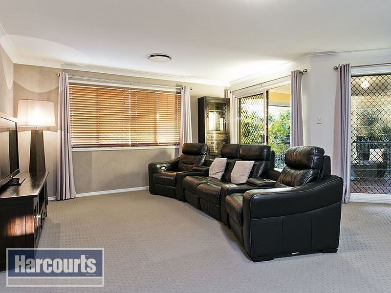 1 Pinehurst Court, Albany Creek QLD 4035