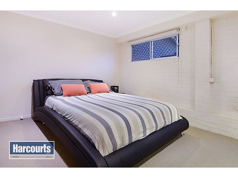 79 Kolora Crescent, Ferny Hills QLD 4055