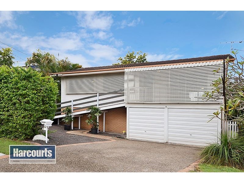 5 Ferny Way, Ferny Hills QLD 4055