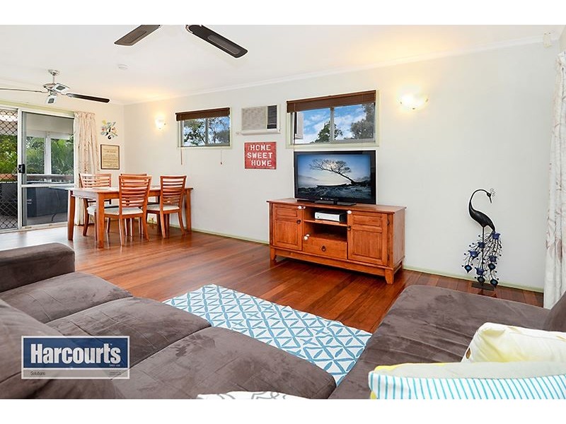 5 Ferny Way, Ferny Hills QLD 4055
