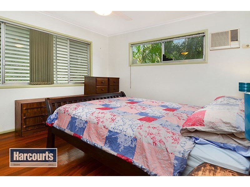 5 Ferny Way, Ferny Hills QLD 4055