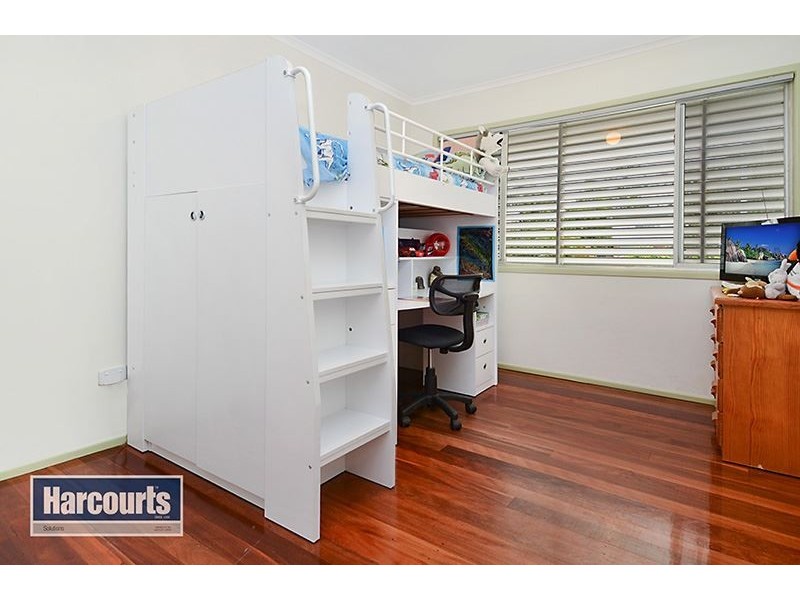 5 Ferny Way, Ferny Hills QLD 4055