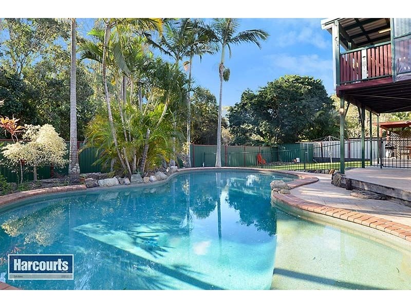 39 Strathford Avenue, Albany Creek QLD 4035