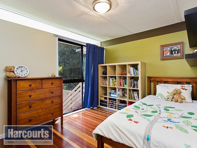 26 Cobble Street, The Gap QLD 4061