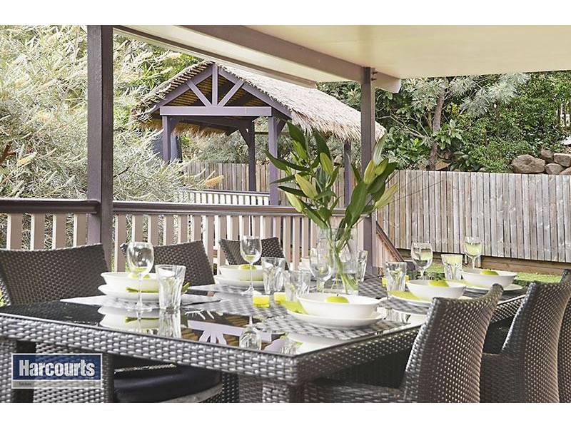 3 Whitewood Place, Arana Hills QLD 4054