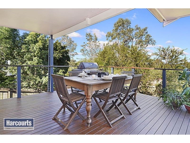 4 Glenwood Place, Ferny Hills QLD 4055