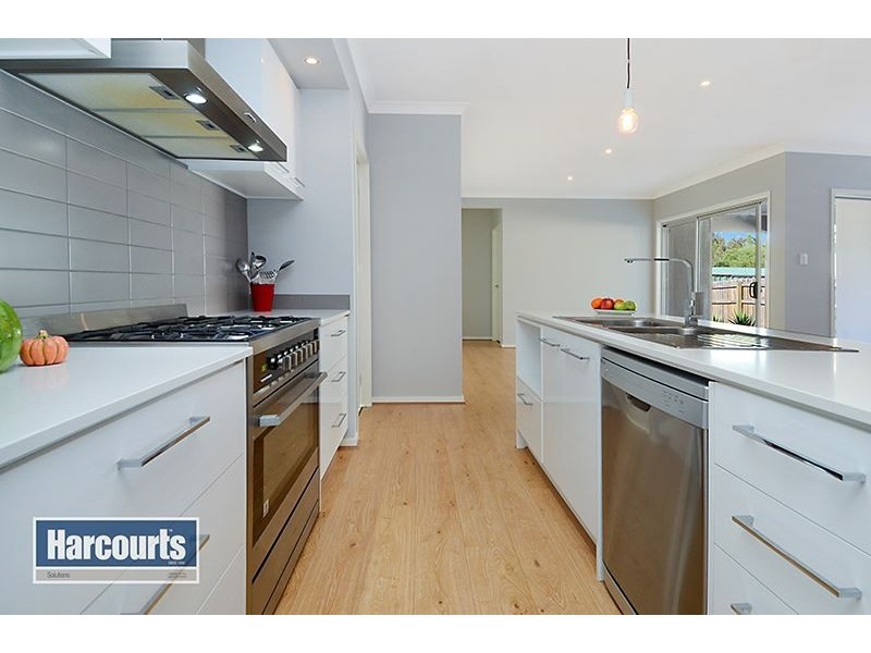 5 Kidston Crescent, Warner QLD 4500