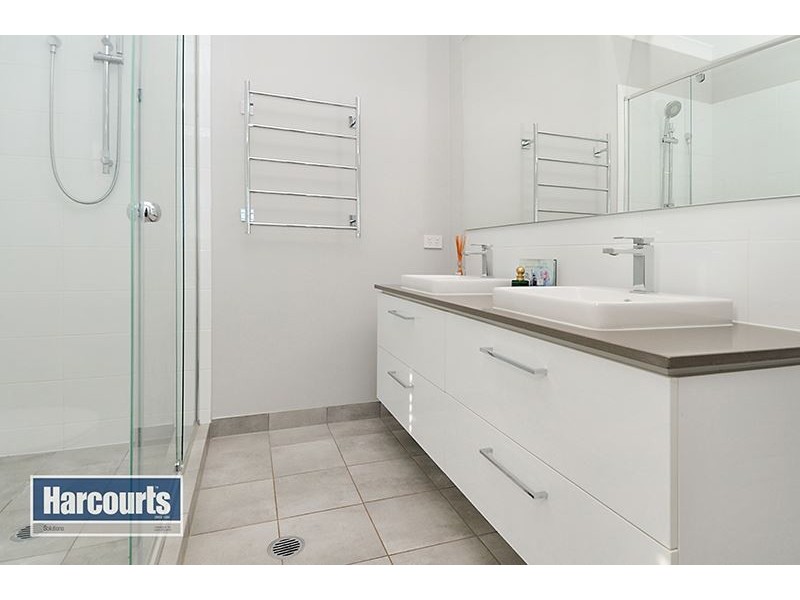 5 Kidston Crescent, Warner QLD 4500