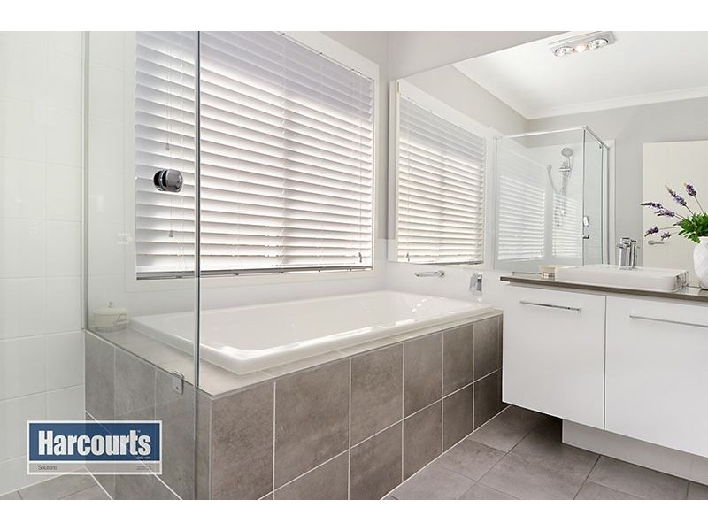 5 Kidston Crescent, Warner QLD 4500