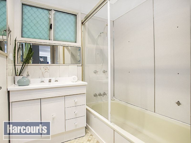 74 Patricks Road, Arana Hills QLD 4054