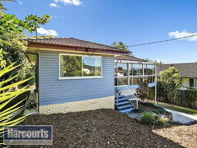 74 Patricks Road, Arana Hills QLD 4054