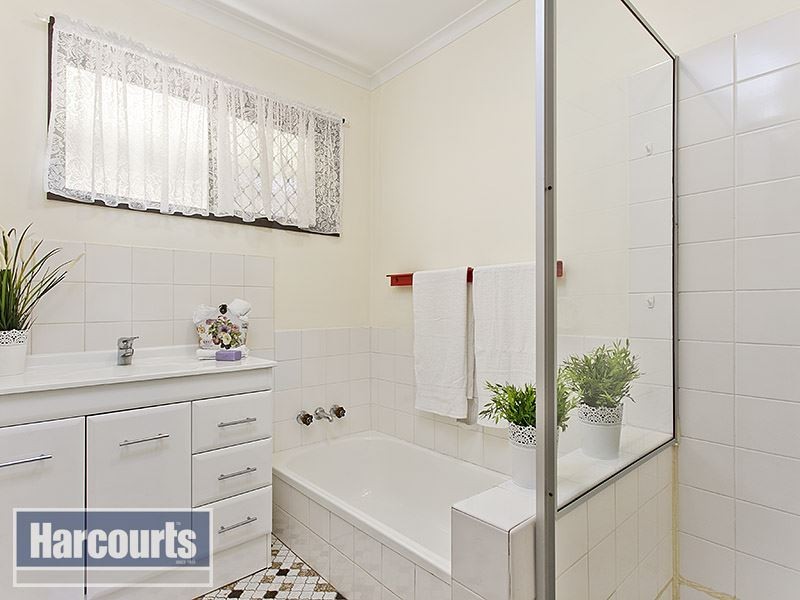 8 Glenariff Street, Ferny Grove QLD 4055
