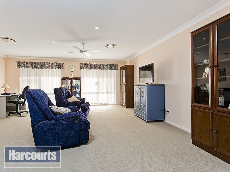 15 Charolais Crescent, Upper Kedron QLD 4055