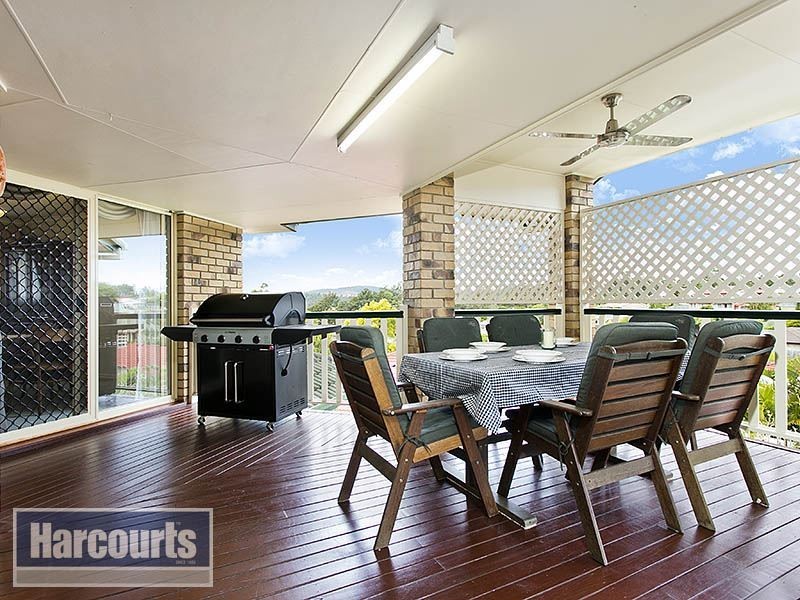 6 Cromarty Close, Ferny Grove QLD 4055
