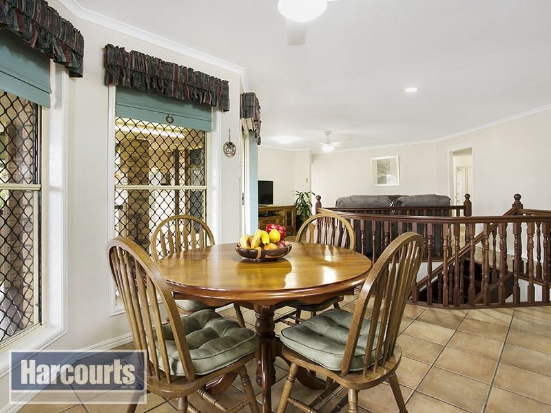 6 Cromarty Close, Ferny Grove QLD 4055
