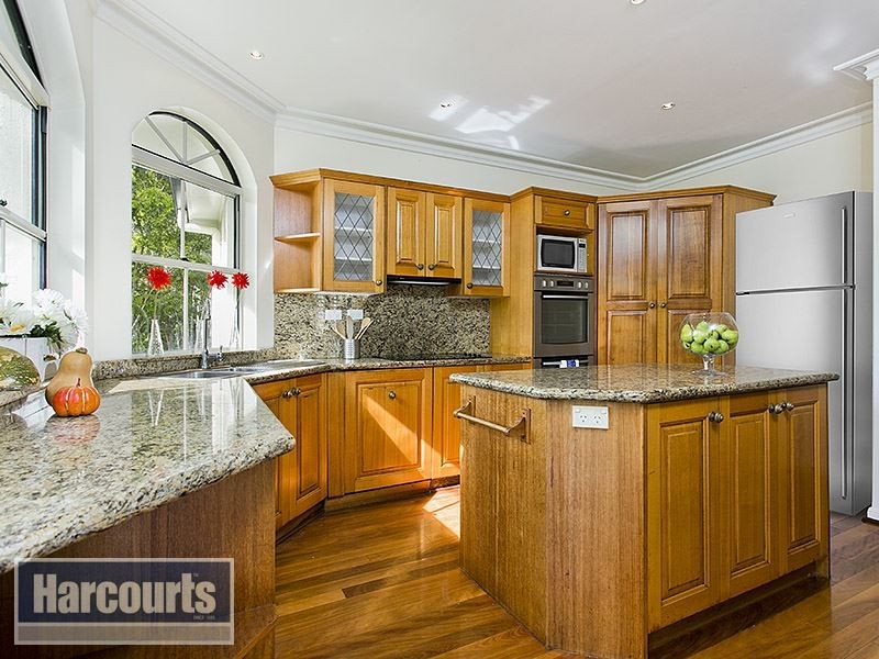 19 Tetragona Drive, Arana Hills QLD 4054