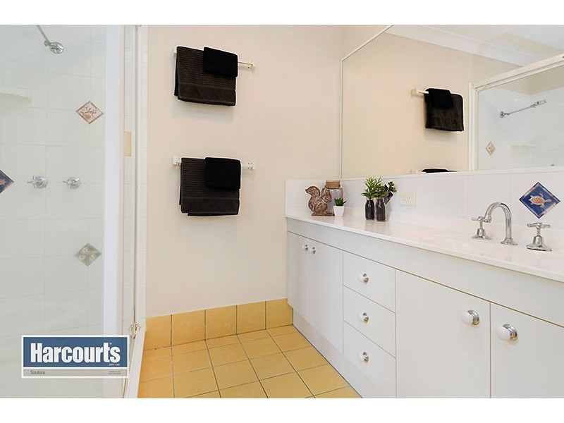 11 Border Court, Arana Hills QLD 4054